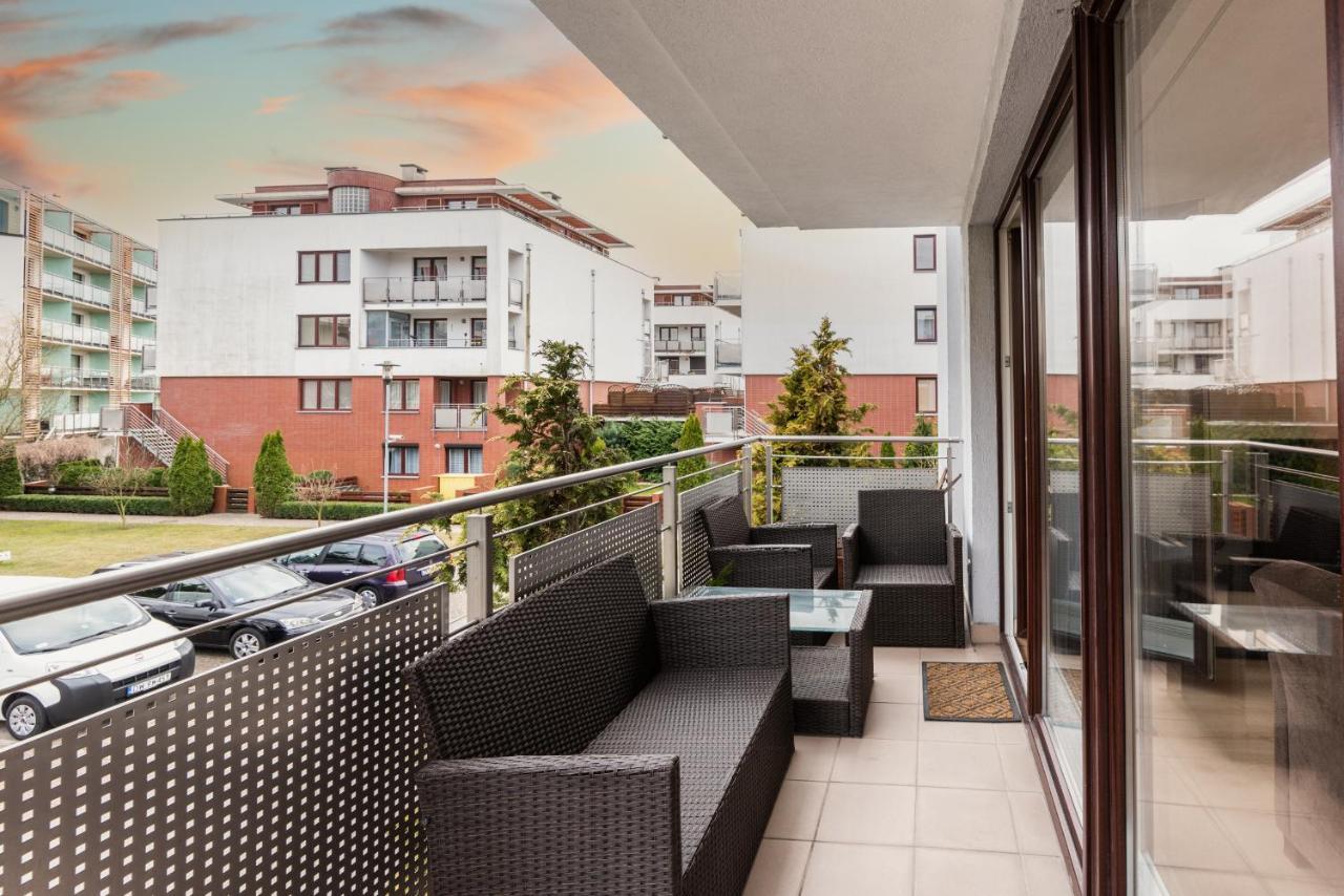 Przestrzenny Apartament 56M2 Z Tarasem - 2Homerent Колобжег Экстерьер фото